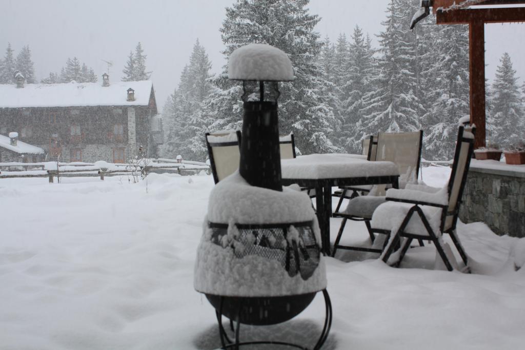 Le Rocher Hotel Champoluc Dış mekan fotoğraf